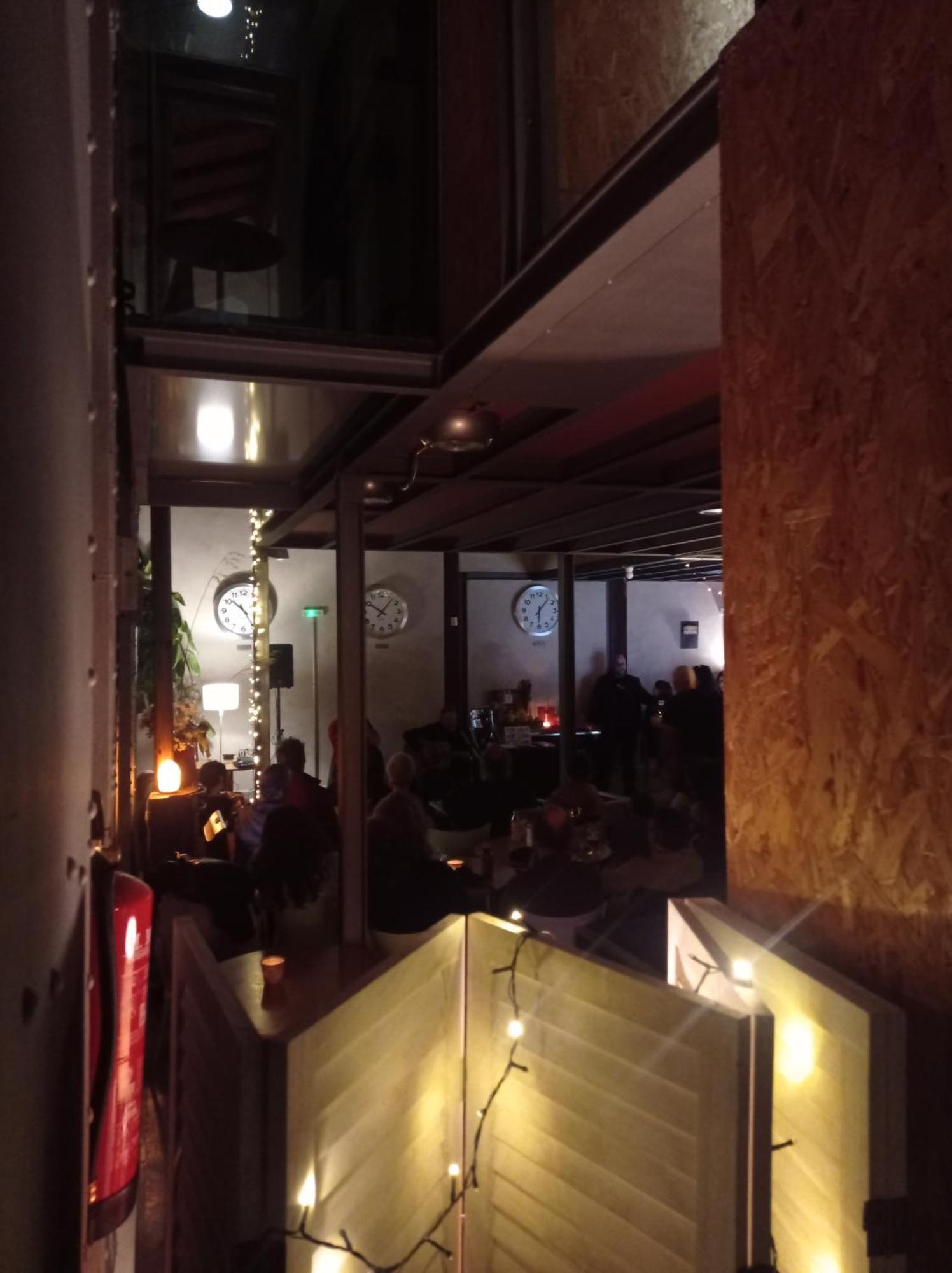 Albergue & Cafeteria Via De La Plata 埃尔瓦 外观 照片
